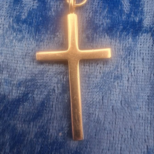 Cross Pendant 16