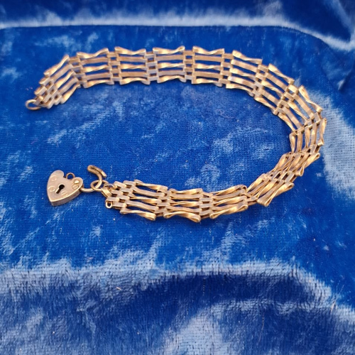 Bracelet  7"  Gate with heart clasp