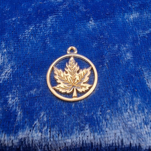 Leaf Pendant 