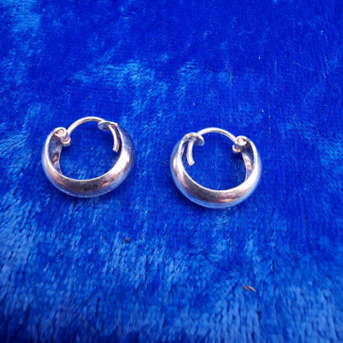 Earrings hoops 