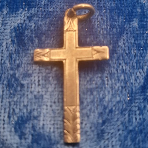 Cross Pendant 19