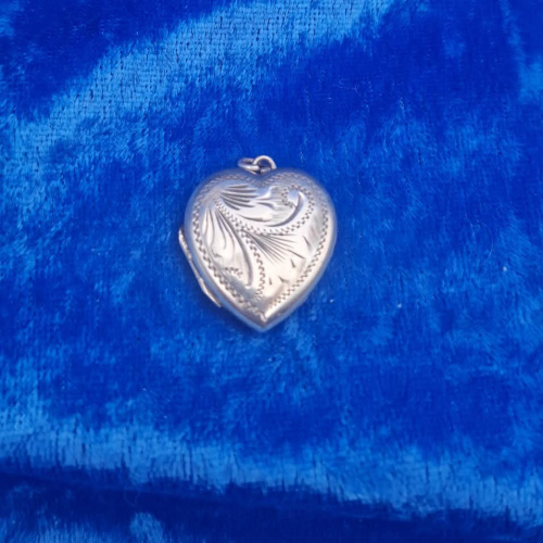 Pendant Heart Locket 